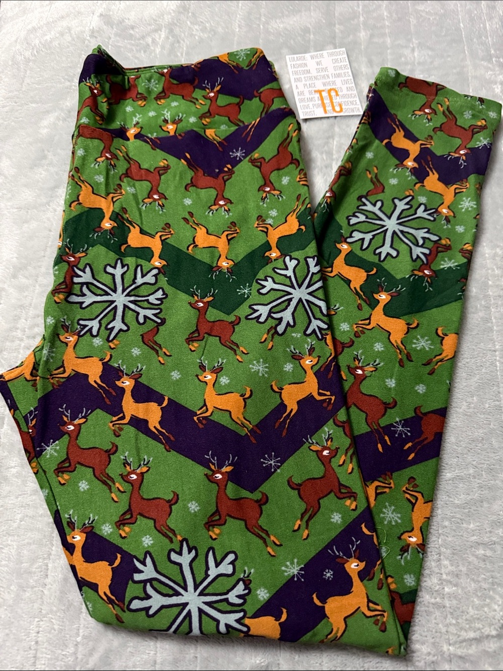 New Lularoe Christmas Reindeer Leggings in Green TC